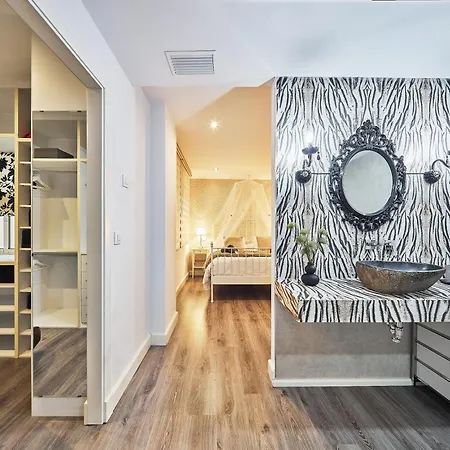 Apartamento La Casa De Carmen Centro Histórico De Con Parking Gratis Y Aire Acondicionado Cádiz