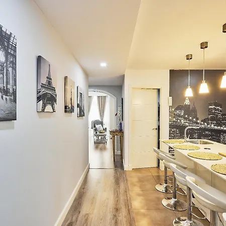 Apartamento La Casa De Carmen Centro Histórico De Con Parking Gratis Y Aire Acondicionado Cádiz